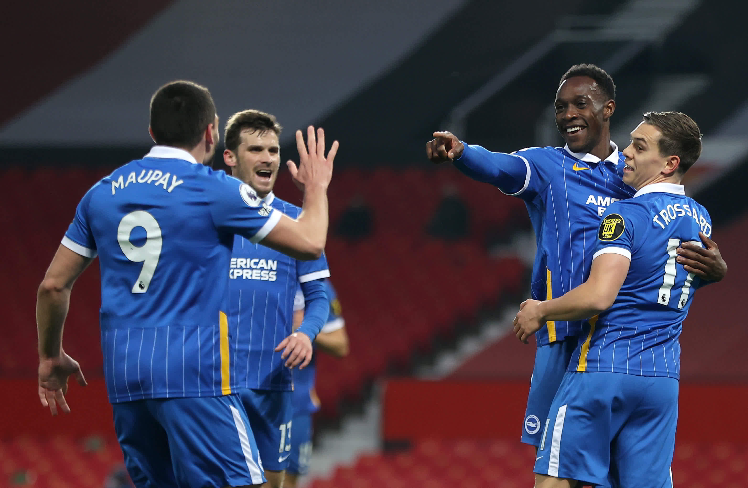 场上频繁出 场上频繁出